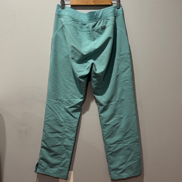 Figs Kade Cargo Womens Size M Scrub Pants Teal STYLE#: T21004 - Picture 6 of 8